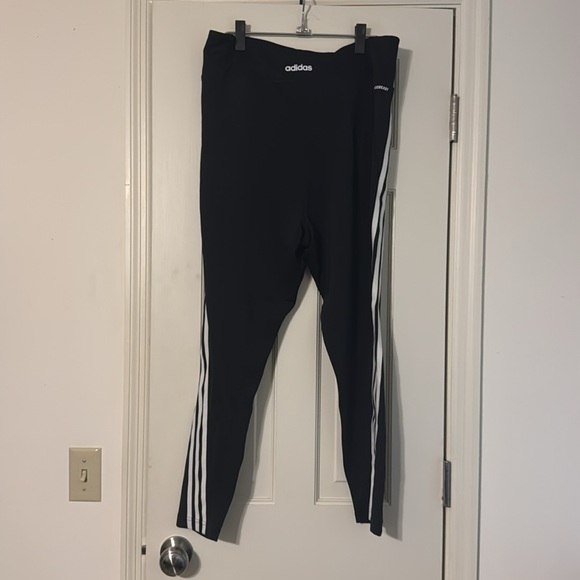 Adidas Aeroready joggers. Black and white. Size XL. - Picture 4 of 5